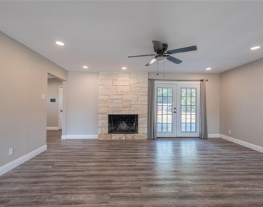 11005 Ferguson Road - Photo Thumbnail 6