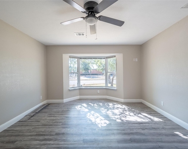 11005 Ferguson Road - Photo Thumbnail 11