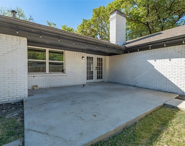 11005 Ferguson Road - Photo Thumbnail 21