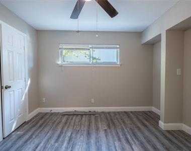 11005 Ferguson Road - Photo Thumbnail 14