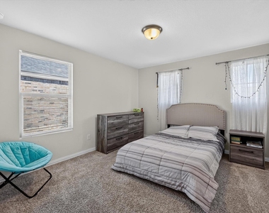 447 Crystal  Clear Lane - Photo Thumbnail 18