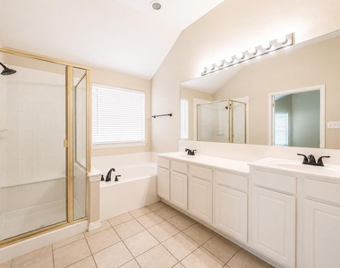1721 Woodstream Lane - Photo Thumbnail 12