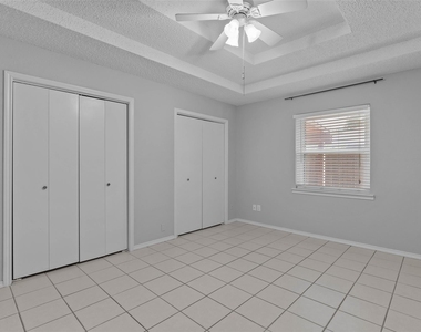 2812 Terry Court - Photo Thumbnail 18
