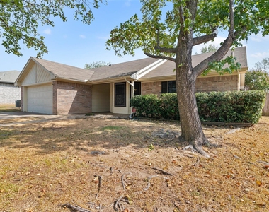 2812 Terry Court - Photo Thumbnail 1