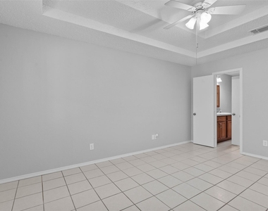 2812 Terry Court - Photo Thumbnail 19