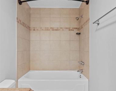 2812 Terry Court - Photo Thumbnail 21