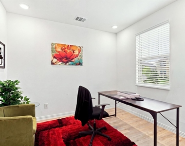 1308 Parkdale Street - Photo Thumbnail 15