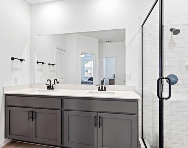 1308 Parkdale Street - Photo Thumbnail 14