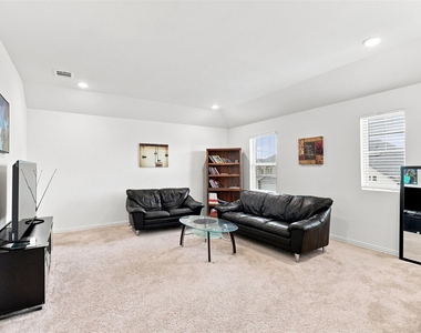 1308 Parkdale Street - Photo Thumbnail 16