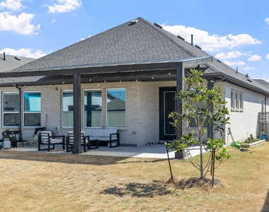 2308 Clancy Drive - Photo Thumbnail 10