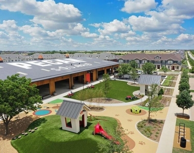 2308 Clancy Drive - Photo Thumbnail 23