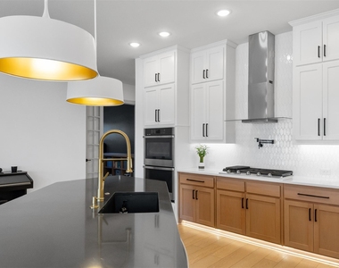 2308 Clancy Drive - Photo Thumbnail 2