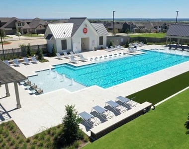2308 Clancy Drive - Photo Thumbnail 18