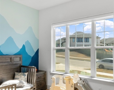 2308 Clancy Drive - Photo Thumbnail 17