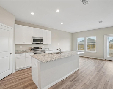 4804 Delano Street - Photo Thumbnail 2