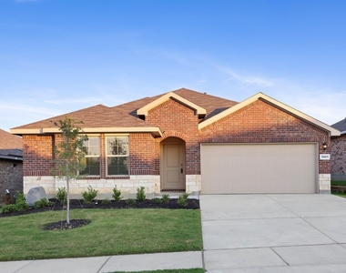 5801 Bull Creek Lane - Photo Thumbnail 2