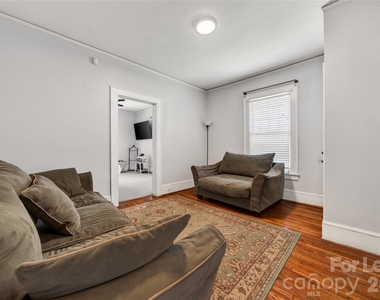 405 Walnut Avenue - Photo Thumbnail 15