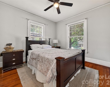 405 Walnut Avenue - Photo Thumbnail 7