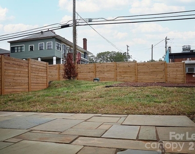 1302 E 10th Street - Photo Thumbnail 17