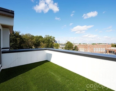 1300 E 10th Street - Photo Thumbnail 12