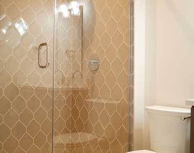 1300 E 10th Street - Photo Thumbnail 21