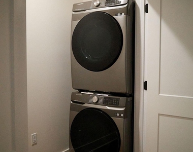 1300 E 10th Street - Photo Thumbnail 16