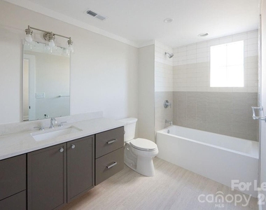 1300 E 10th Street - Photo Thumbnail 10