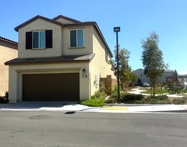 25189 Hunter Avenue - Photo Thumbnail 19