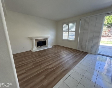 1407 Oak Trail Street - Photo Thumbnail 4