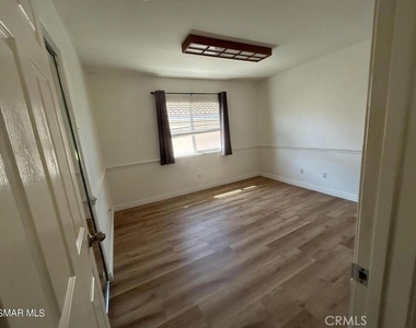 1407 Oak Trail Street - Photo Thumbnail 11