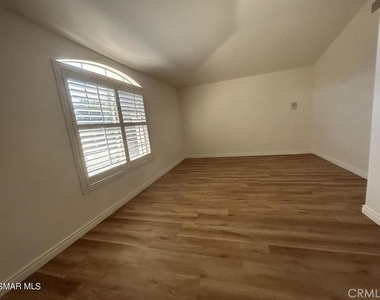 1407 Oak Trail Street - Photo Thumbnail 9