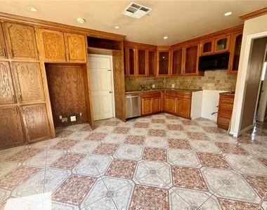11322 Covello - Photo Thumbnail 5