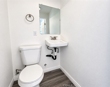 925 N Washington - Photo Thumbnail 4
