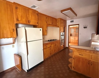 9470 Foster - Photo Thumbnail 3