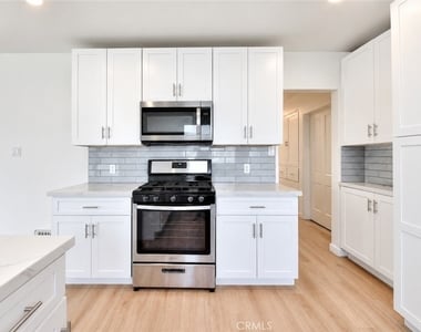 230 Mira Mar Avenue - Photo Thumbnail 12