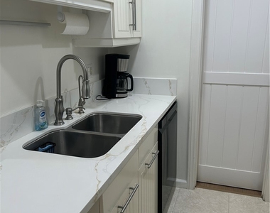 10600 Eastborne - Photo Thumbnail 7