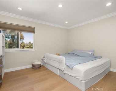 642 Colonial - Photo Thumbnail 46
