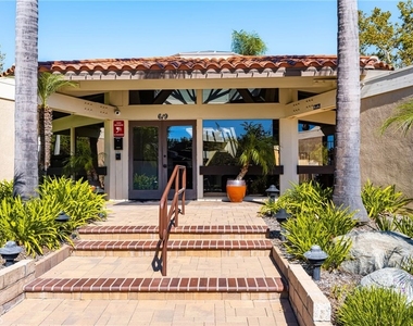 642 Colonial - Photo Thumbnail 51
