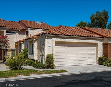642 Colonial - Photo Thumbnail 3