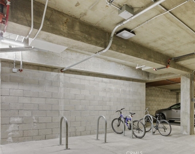 1598 Long Beach Boulevard - Photo Thumbnail 10
