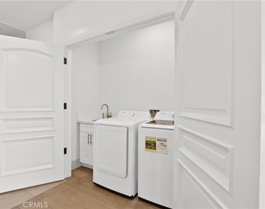 1598 Long Beach Boulevard - Photo Thumbnail 13