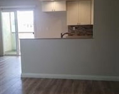 3958 Green Ave - Photo Thumbnail 9