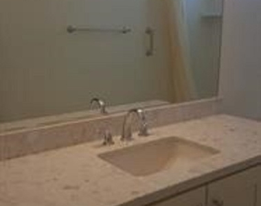 3958 Green Ave - Photo Thumbnail 10