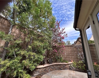 63 Elmdale - Photo Thumbnail 24