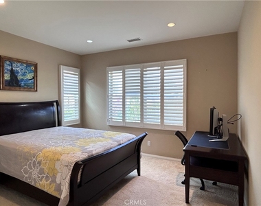 63 Elmdale - Photo Thumbnail 18
