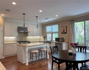 63 Elmdale - Photo Thumbnail 2