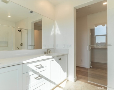 301 Baluster - Photo Thumbnail 20