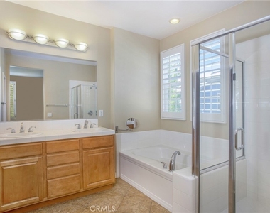 25 Thorp Spring - Photo Thumbnail 22