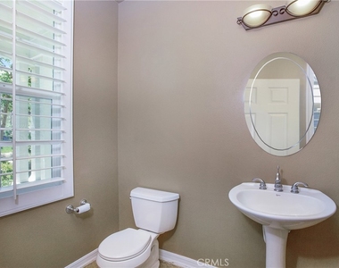 25 Thorp Spring - Photo Thumbnail 14