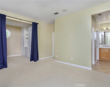 25 Thorp Spring - Photo Thumbnail 18
